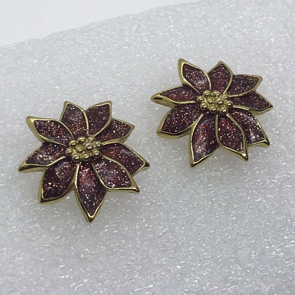Glitter Gold Tone Red Enamel Floral Poinsettia Flower Post Earrings - Picture 7 of 7